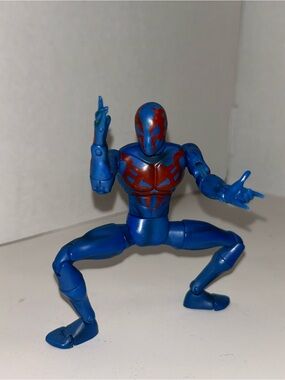 ToyBiz Marvel Legends SPIDER-MAN Classics 2099 AD 6” Figure Spider-Verse 2001